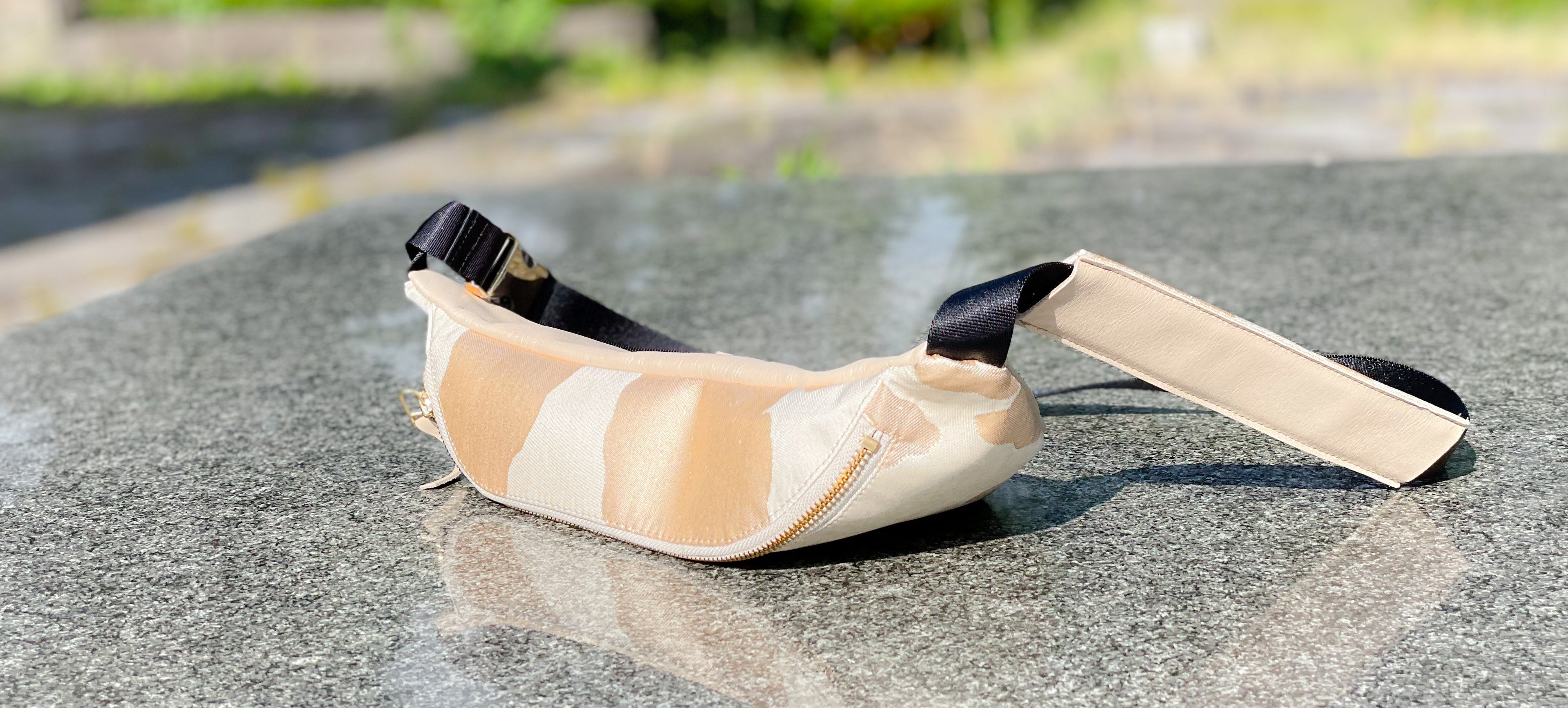 Waist・Cross-body Bag【Haku】クロスボディーバッグ【箔】