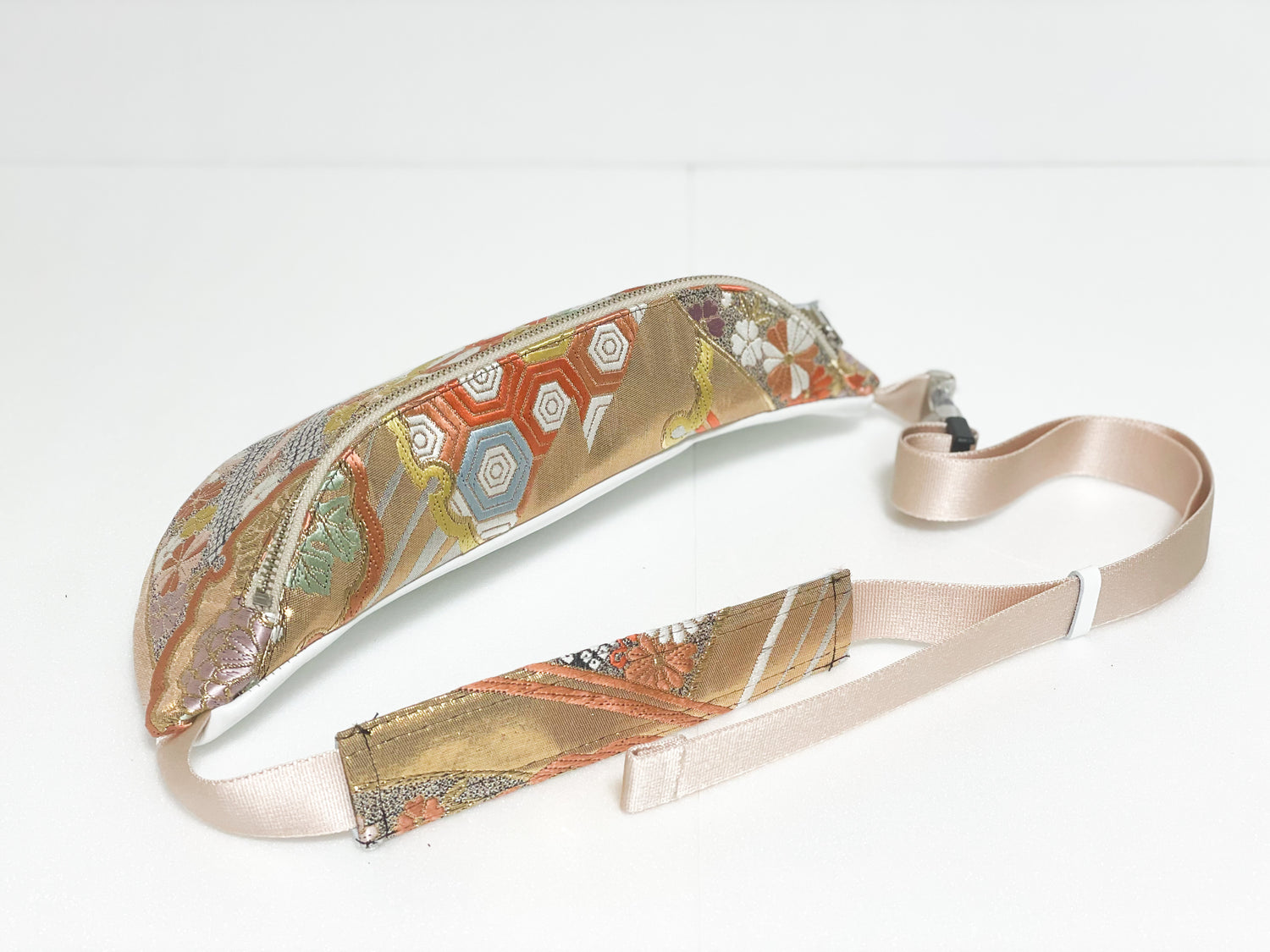 Waist・Cross-body Bag【Ehato】クロスボディーバッグ【江波戸】