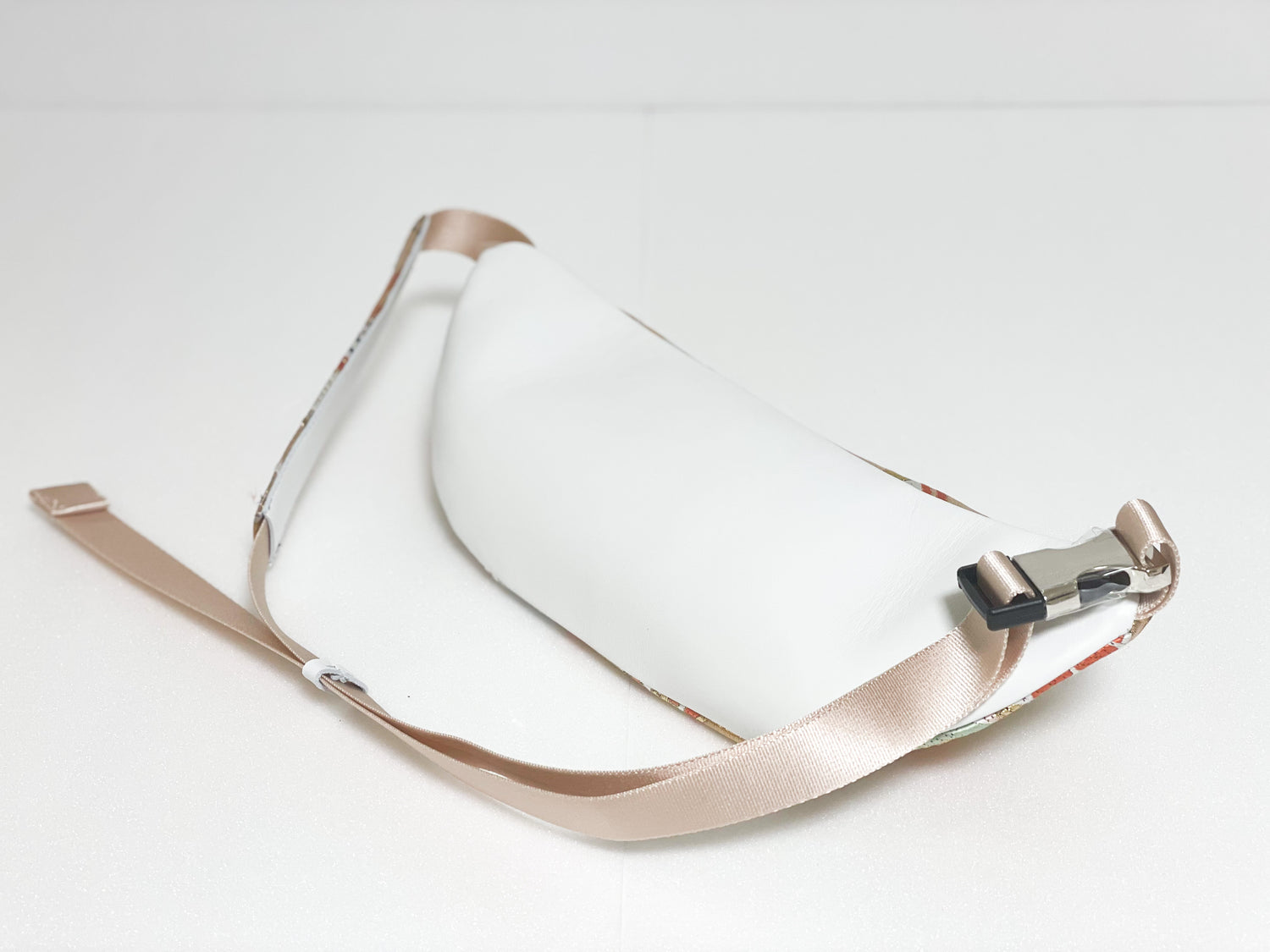 Waist・Cross-body Bag【Ehato】クロスボディーバッグ【江波戸】