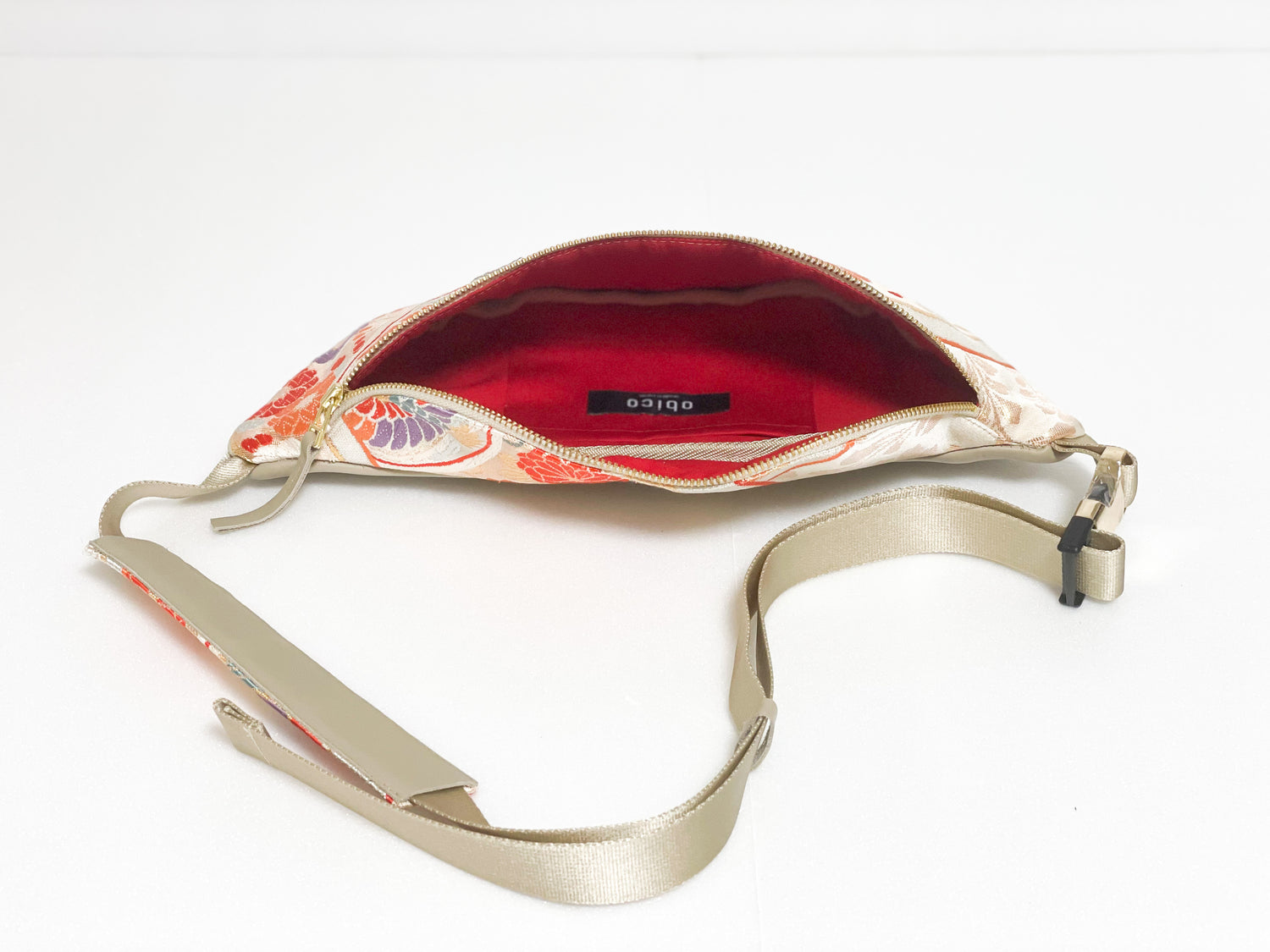 Waist・Cross-body Bag【Kiima】クロスボディーバッグ【紀伊馬】