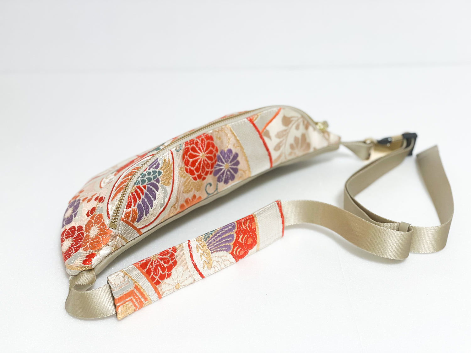 Waist・Cross-body Bag【Kiima】クロスボディーバッグ【紀伊馬】