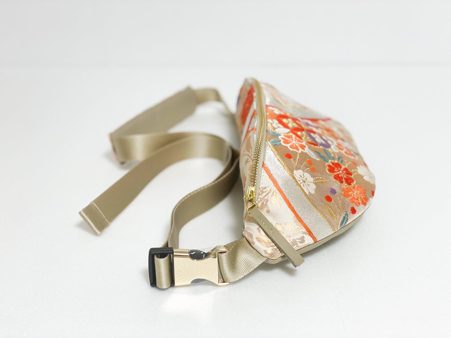 Waist・Cross-body Bag【Kiima】クロスボディーバッグ【紀伊馬】