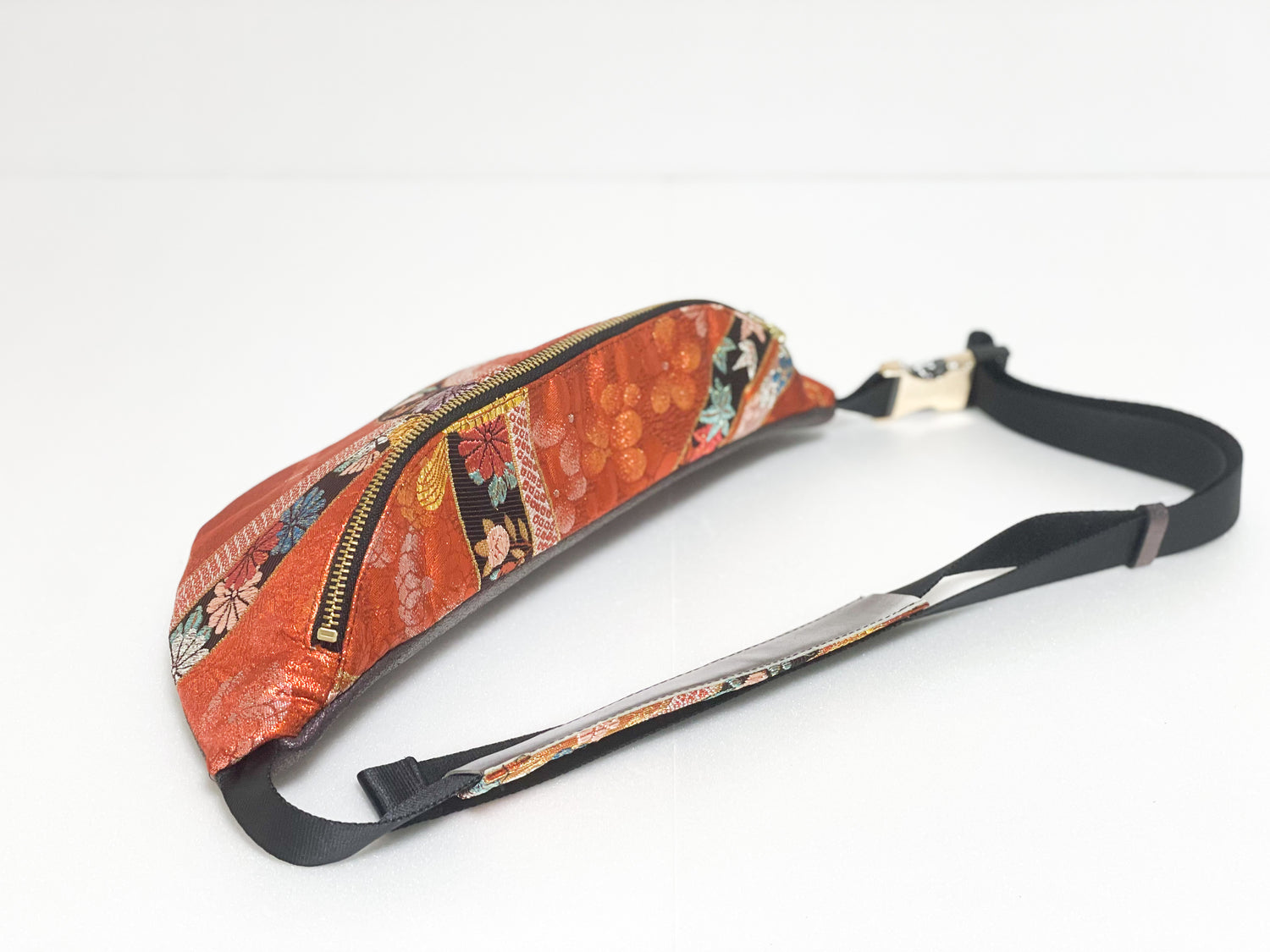 Waist・Cross-body Bag【Mebuki】クロスボディーバッグ【芽蕗】