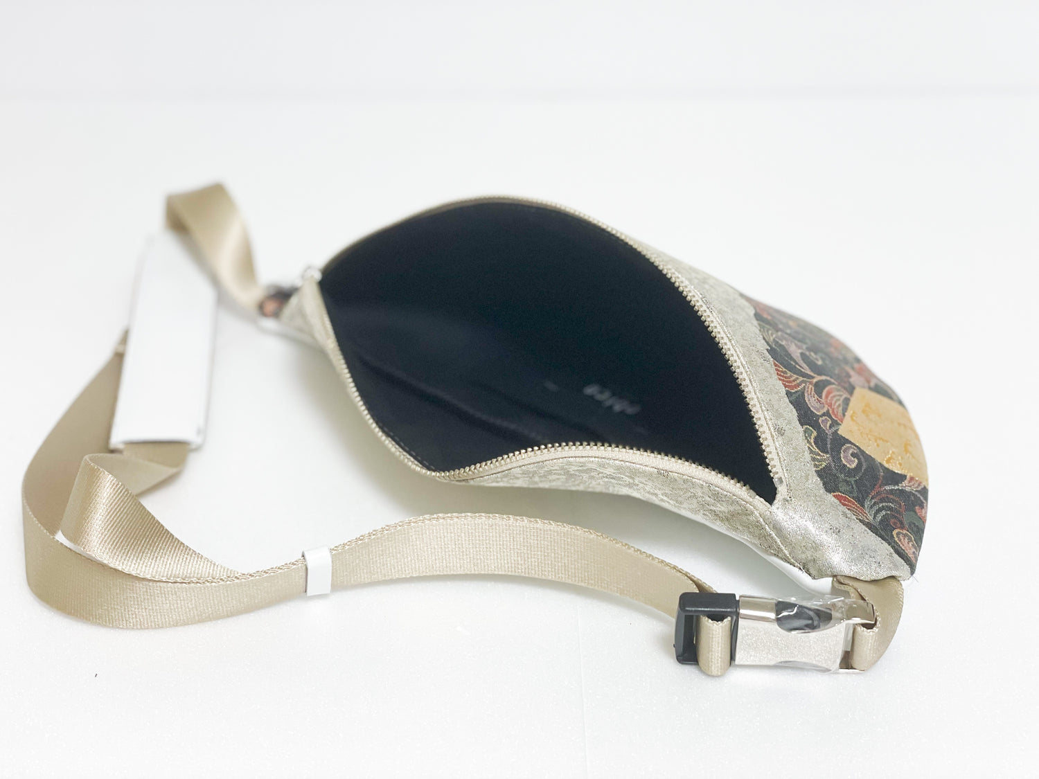 Waist・Cross-body Bag【Waku】クロスボディーバッグ【和久】