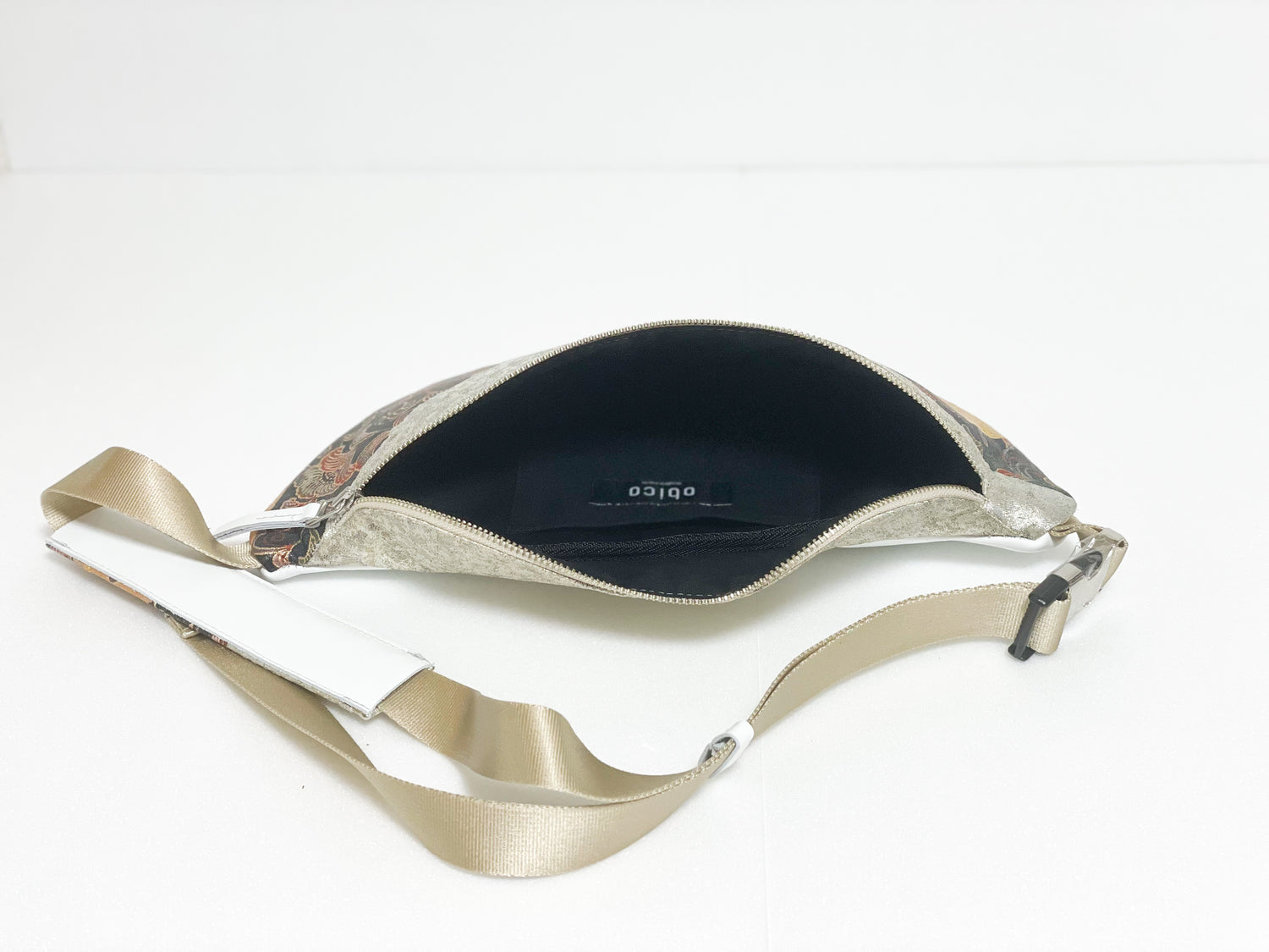 Waist・Cross-body Bag【Waku】クロスボディーバッグ【和久】