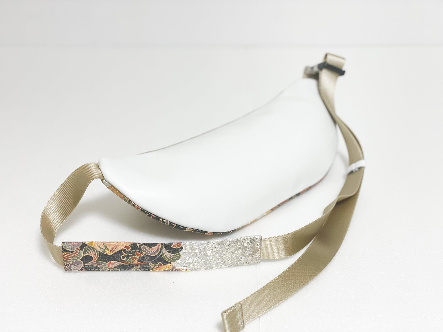 Waist・Cross-body Bag【Waku】クロスボディーバッグ【和久】