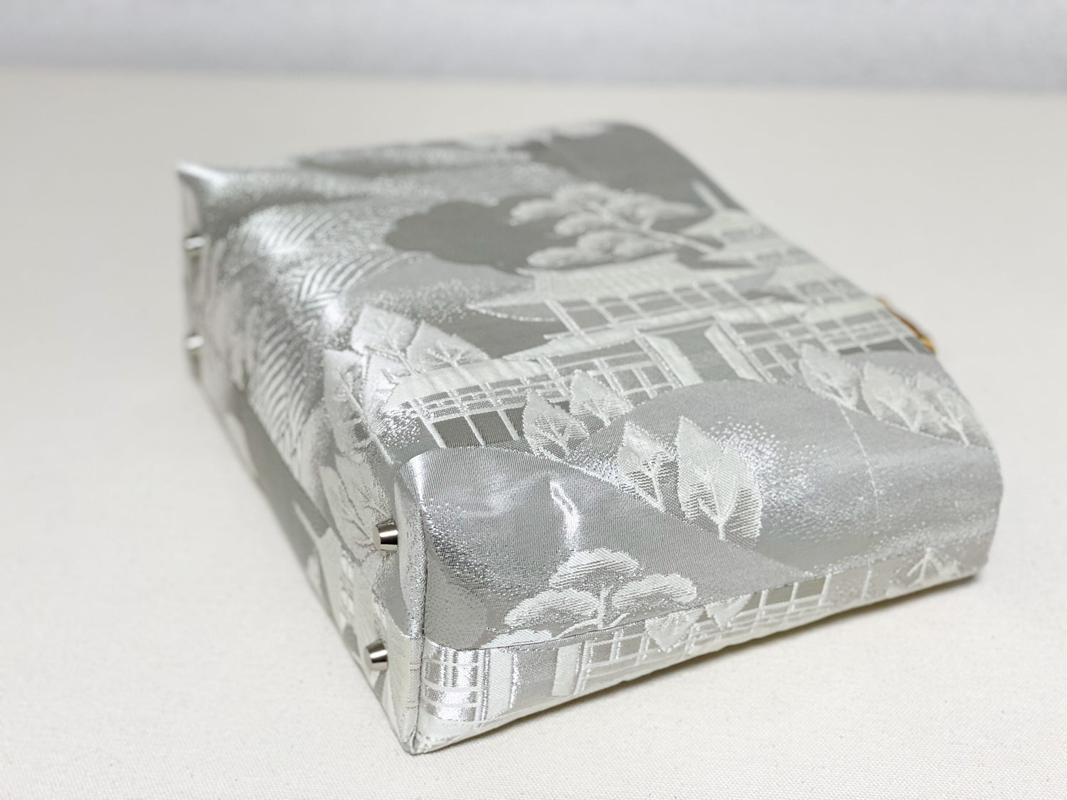 【Platinum Collection】Eternity Tote Bag with bamboo handle 【Ginpuu】  竹持ち手のエタニティトート【銀風】