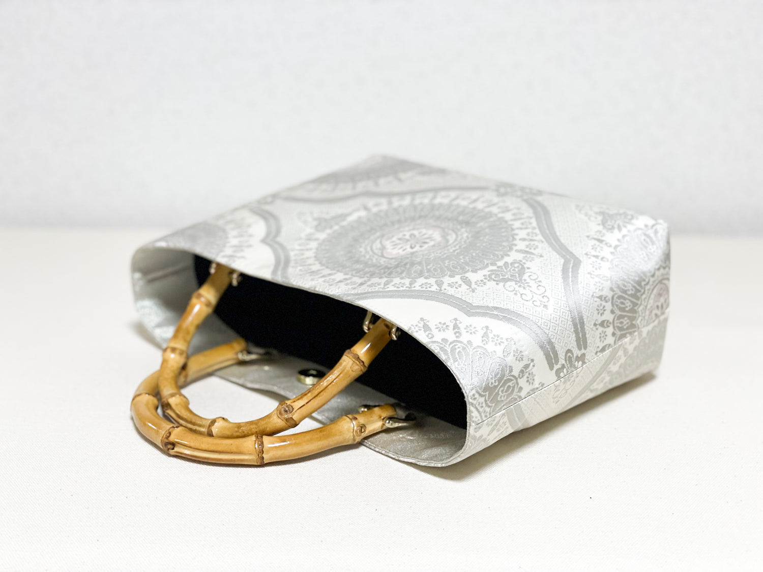 【Platinum Collection】Eternity Tote Bag with bamboo handle 【Ginrin】  竹持ち手のエタニティトート【銀鱗】