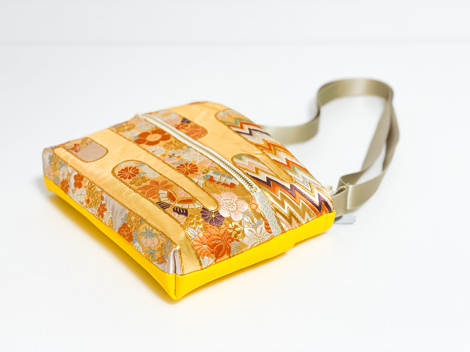 Sacoche Elite【Shiina】サコッシュ Elite【詩衣那】