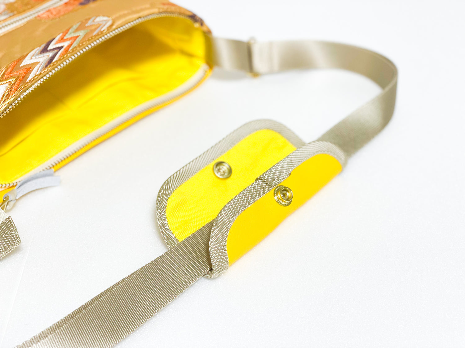 Sacoche Elite【Shiina】サコッシュ Elite【詩衣那】