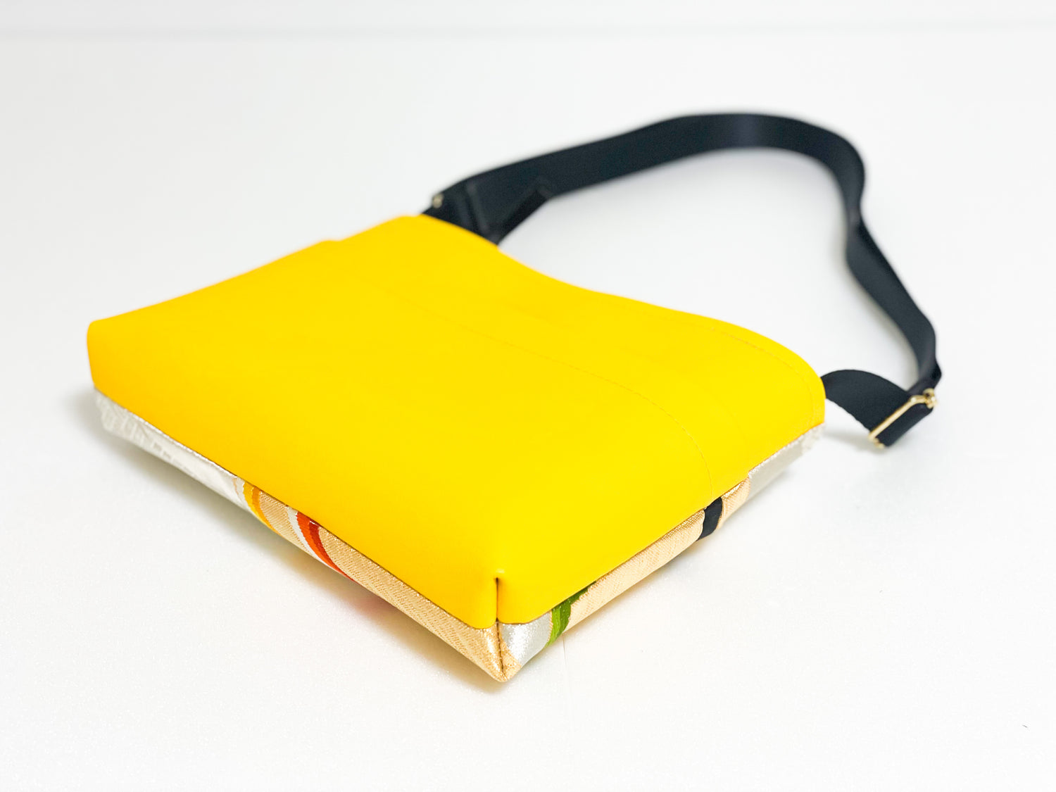 Sacoche Elite【Anju】サコッシュ Elite【杏珠】