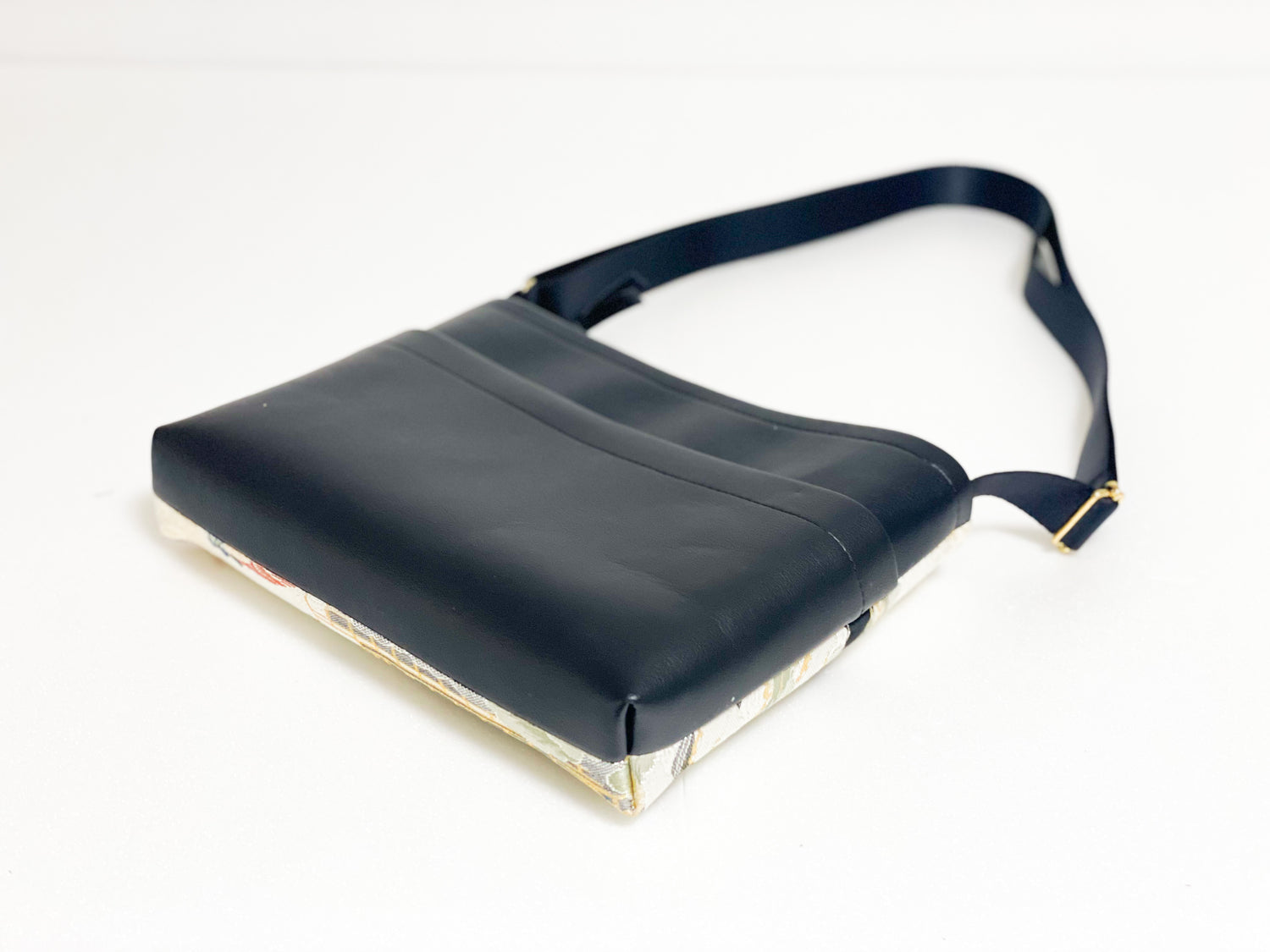 Sacoche Elite【Yoshika】サコッシュ Elite【圭花】