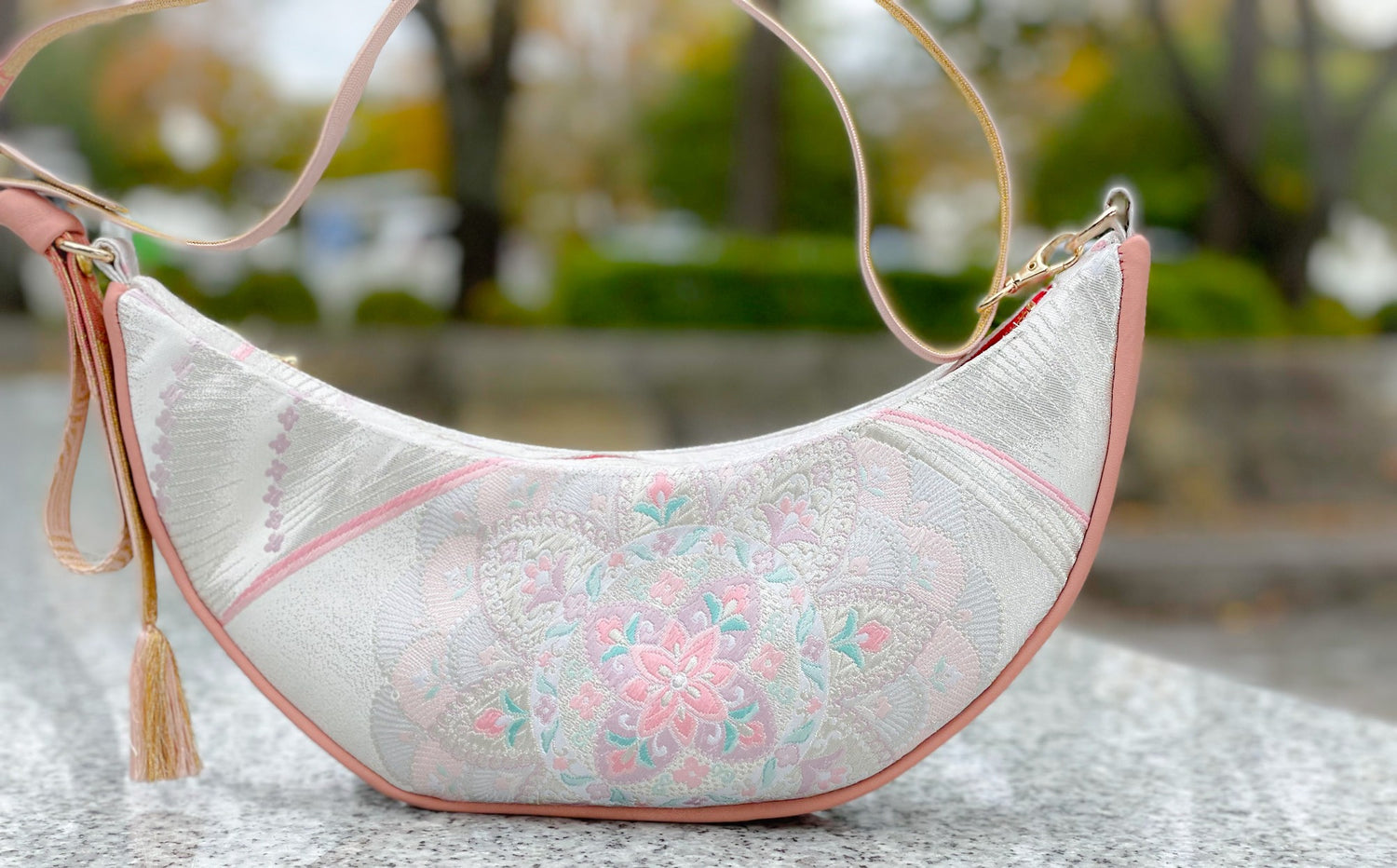 Crescent Shoulder Bag【Kagayaki】 三日月ショルダーバッグ【輝】