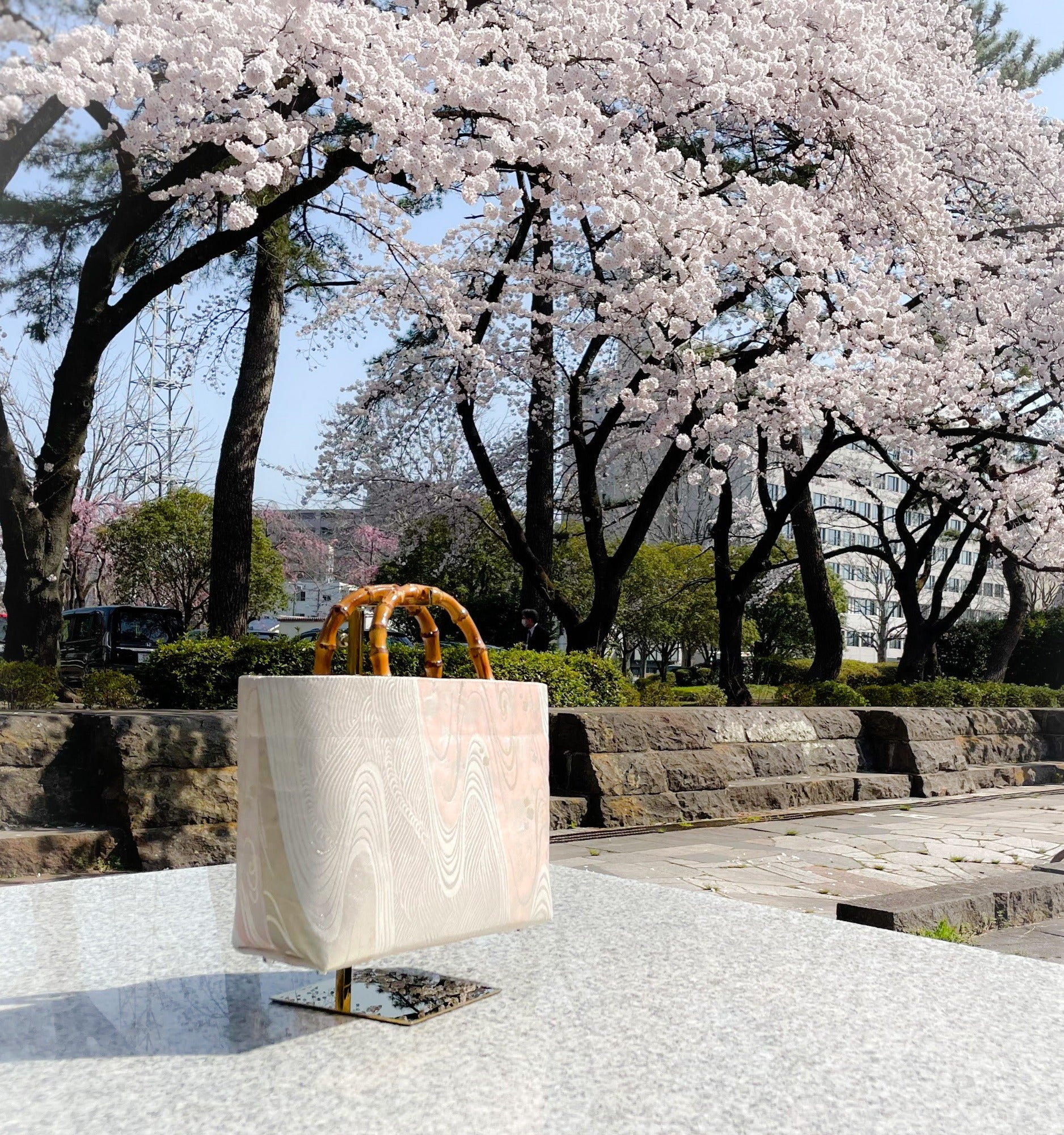 Eternity Tote Bag with bamboo handle 【Izumi】  竹持ち手のエタニティトートバッグ【和泉】