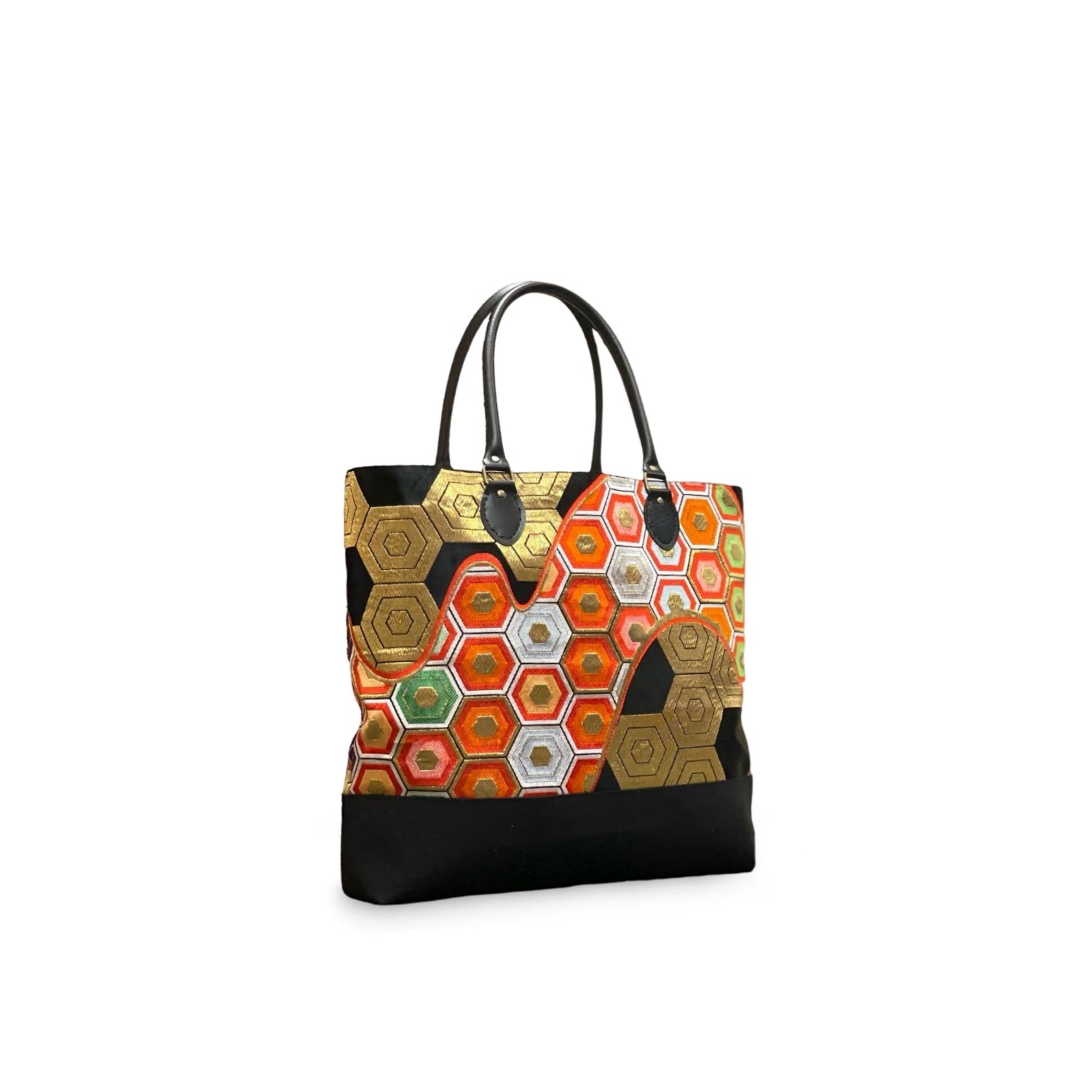 A discount simple tote