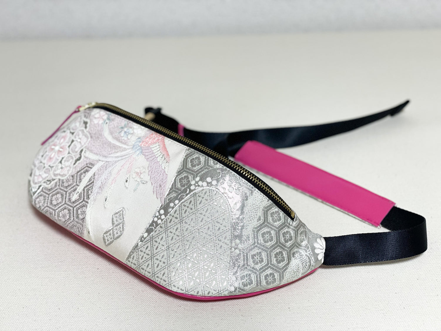 【Platinum Collection】Waist・Cross-body Bag【Ginbu】クロスボディーバッグ【銀踊】