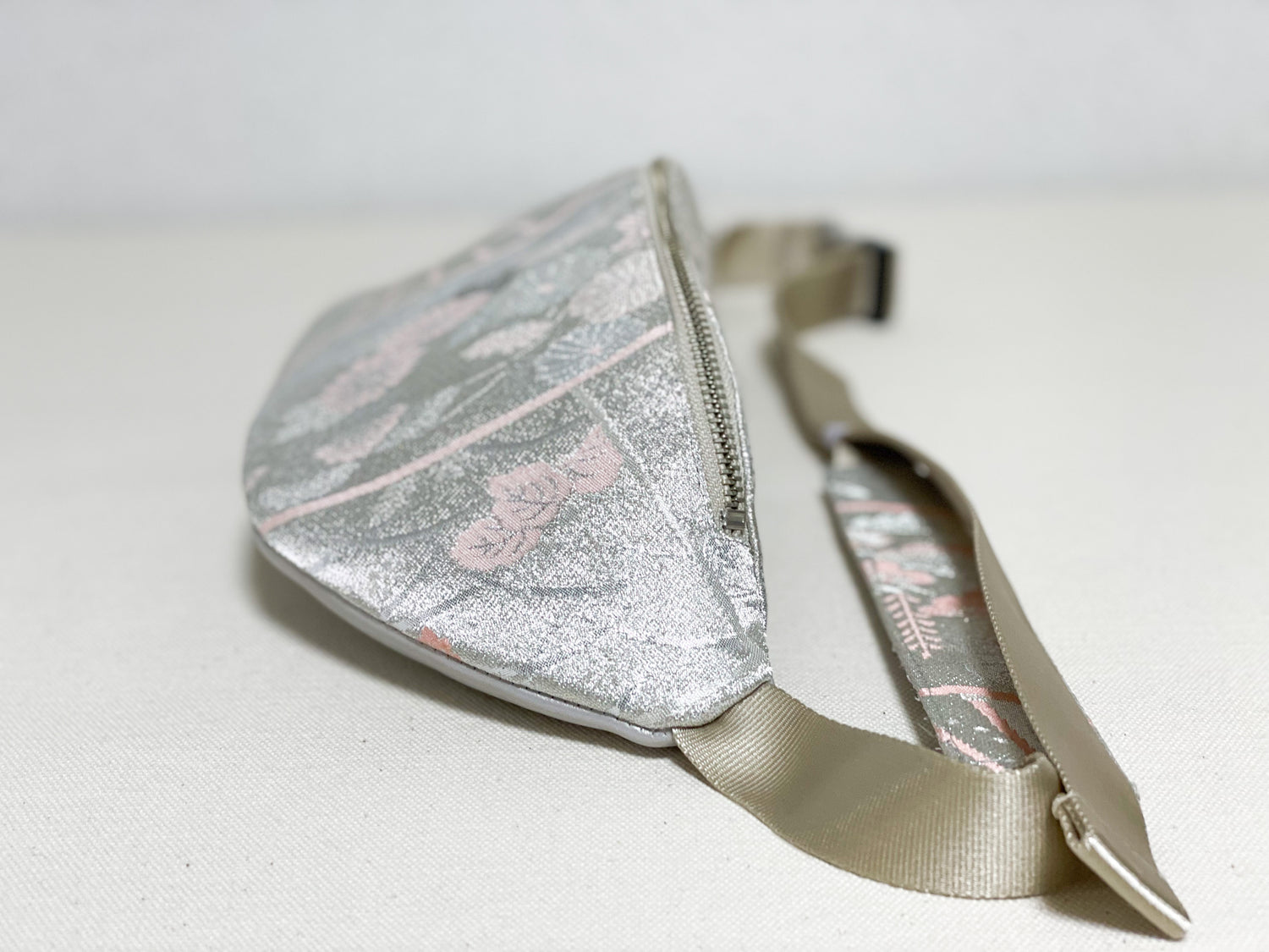 【Platinum Collection】Waist・Cross-body Bag【Ginsen】クロスボディーバッグ【銀扇】