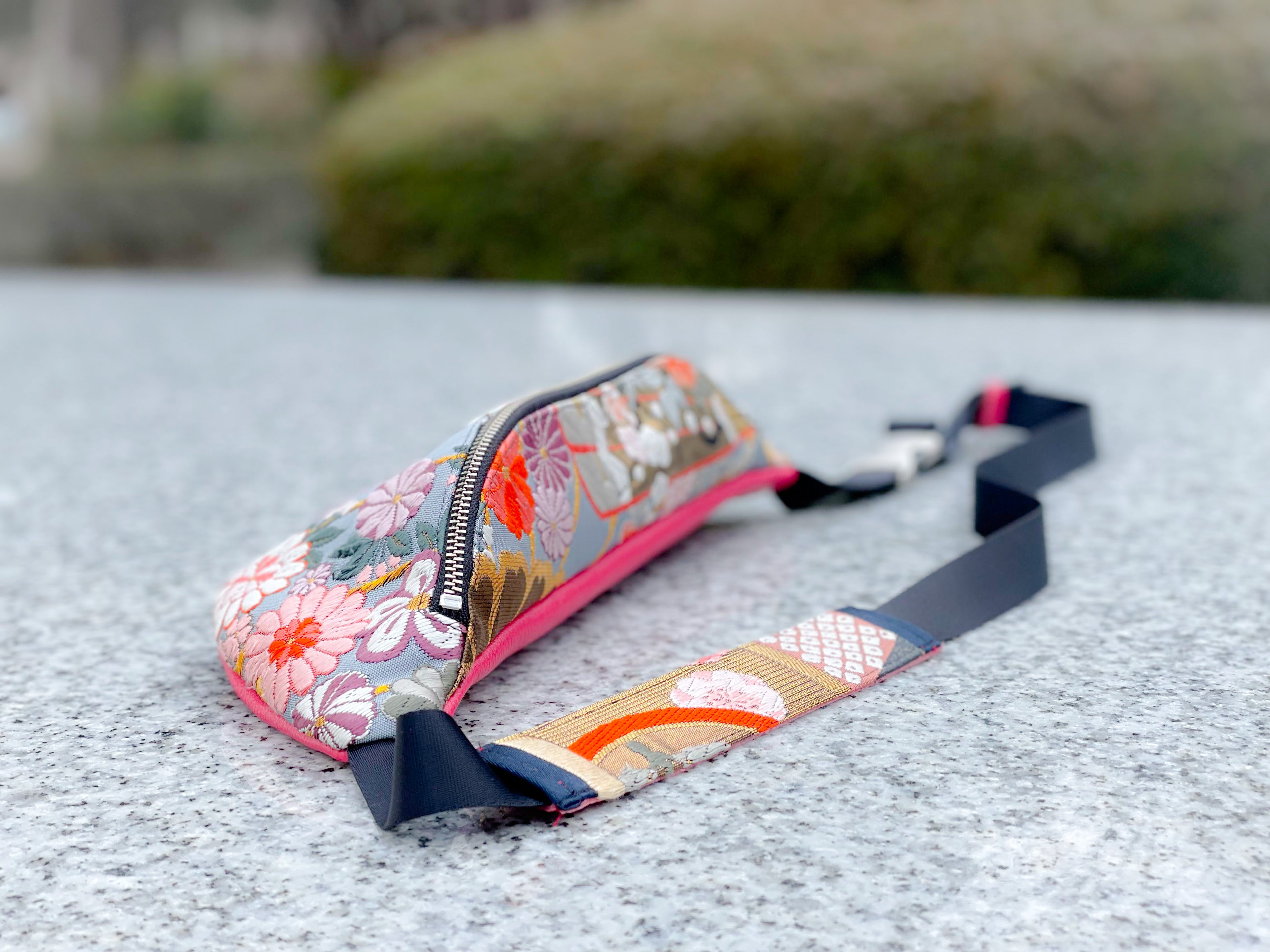 Waist・Cross-body Bag【Setsugekka-hot-pink】クロスボディーバッグ【雪月花・ピンク】